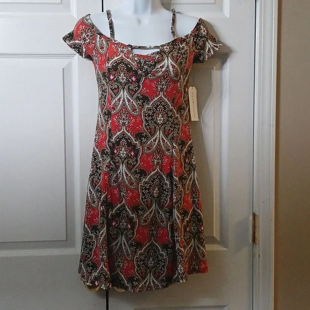 Eye Candy cold shoulder paisley butter soft midi dress  Sz S NWT